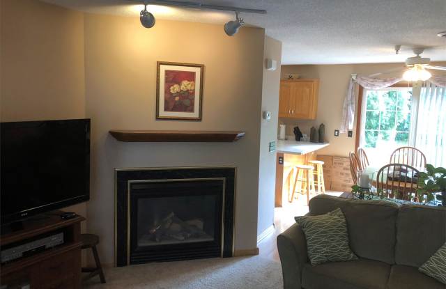 10989 Bluebird St NW Gallery 4
