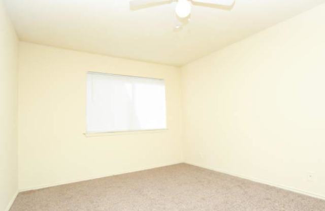 3432 Northeast Pkwy Gallery 3