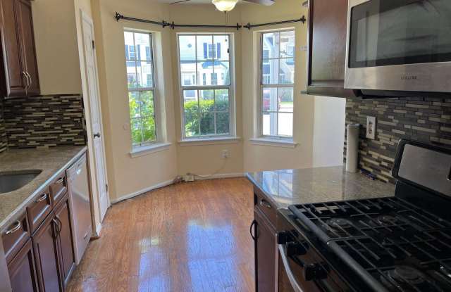 4 FAIR OAKS Court Gallery 4