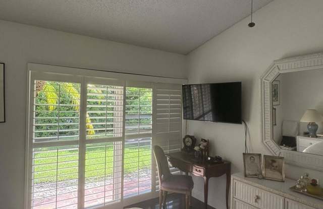 1604 Rosewood Way Gallery 1