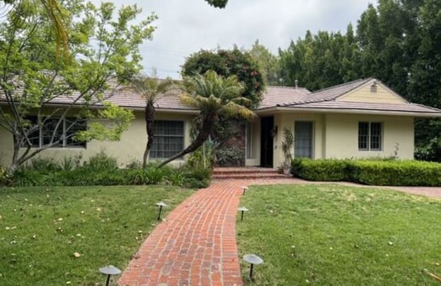 512 N Maple Dr - 512 North Maple Drive, Beverly Hills, CA 90210
