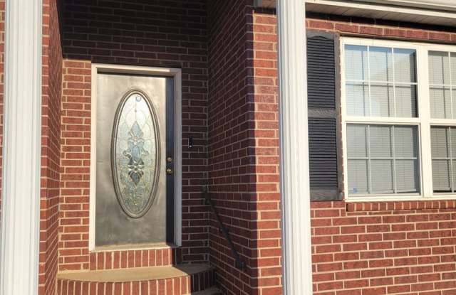 Beautiful 4 Bedroom home Gallery 4