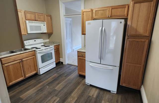 222 W High St photos photos