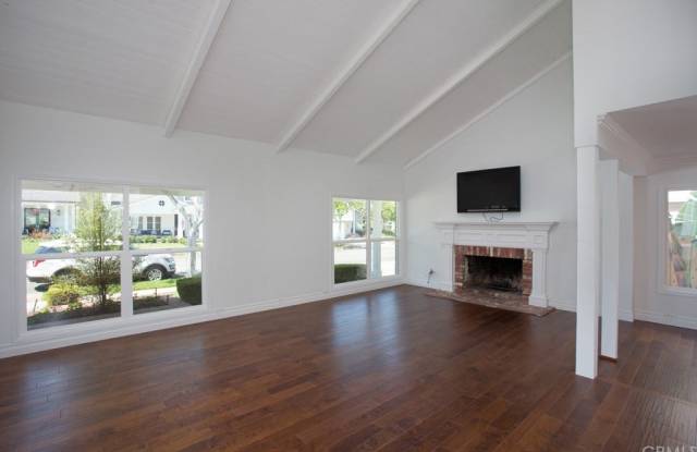 1948 Port Claridge Place Gallery 2