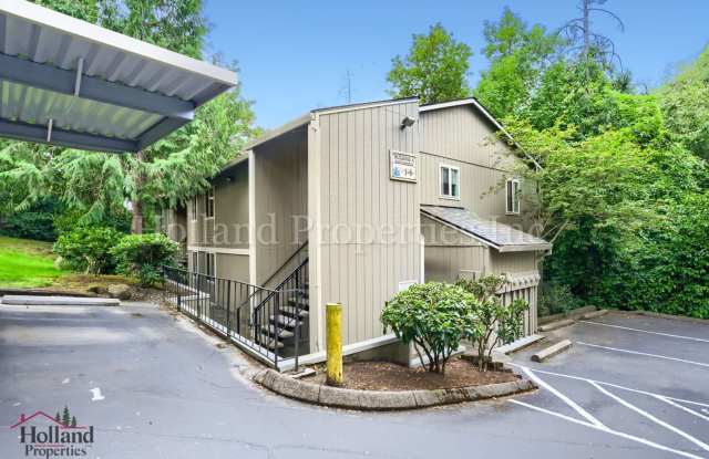 2BR Portland Home | Skylight, Wood Fireplace & Screened Porch photos photos