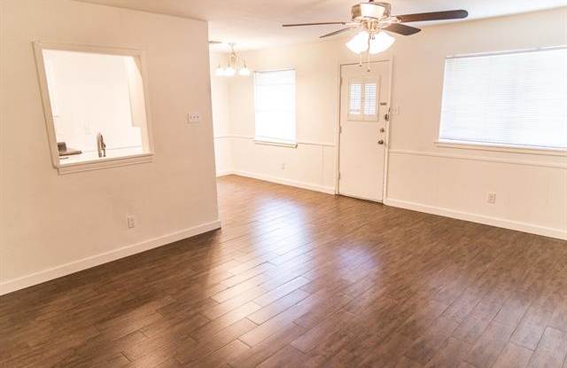 2736 Belhaven Drive Gallery 3