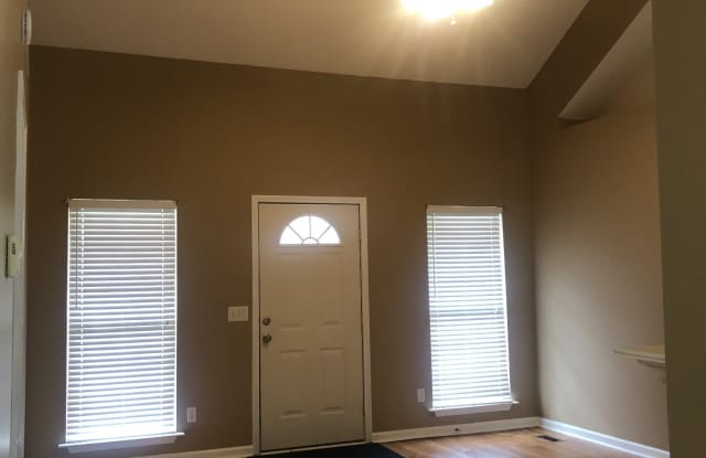 4170 Turners Bend Gallery 3
