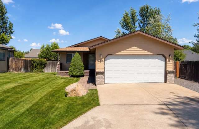 CHECK OUT THIS SPACIOUS, WELCOMING HOME IN THE MOUNTAIN VIEW DISTRICT!!! photos photos