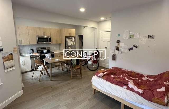 377 Commonwealth Ave. Gallery 3