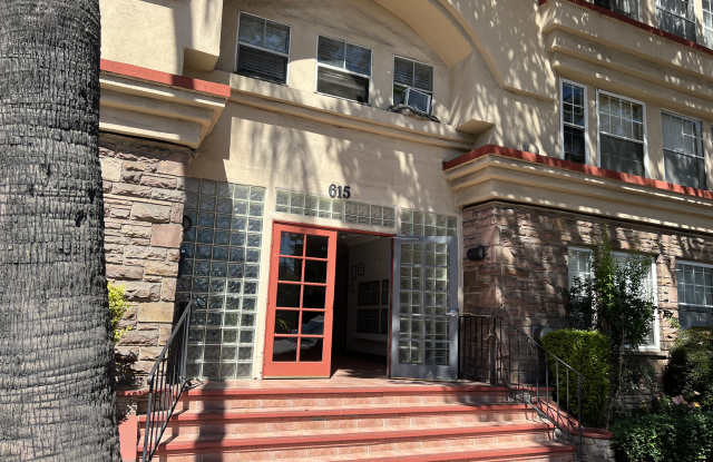 615 N Rossmore Ave photos photos