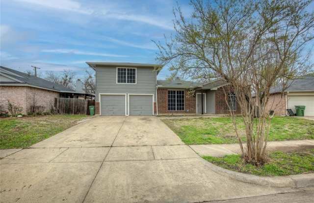 863 Colson Drive - 863 Colson Drive, Arlington, TX 76002