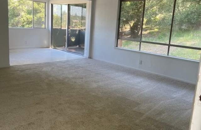 8043 Greenridge Drive Gallery 2