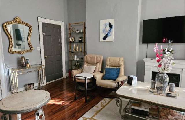 1834 Bolton St, Apt 1 1 Gallery 3