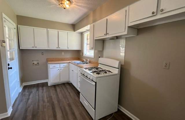 Renovated 3 Bedroom 1 Bath Home for Rent!! Gallery 3