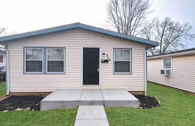 949 South Harris Avenue photos photos