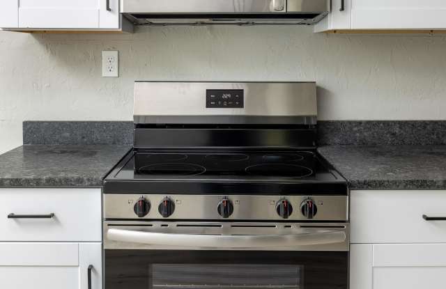 1201 East 32nd Street - 1 Gallery 2