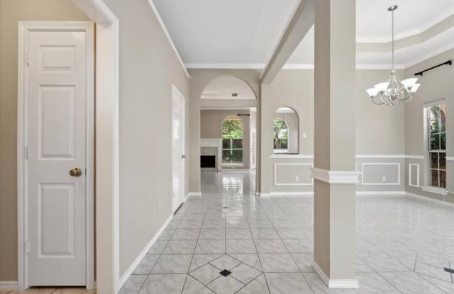 1305 Red Maple Drive Gallery 4