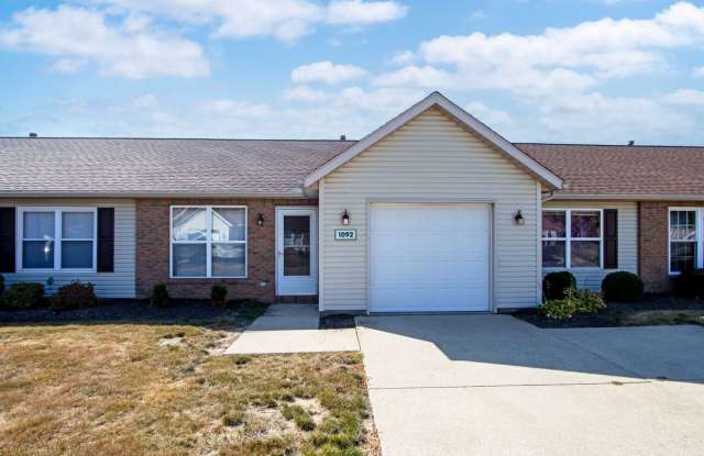 Two Bedroom Apartment - 1092 Mindy Lane, Wooster, OH 44691