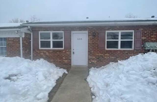 604 GREEN TREE Lane photos photos