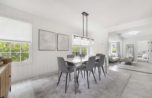 313 N 16TH Avenue N Gallery 4