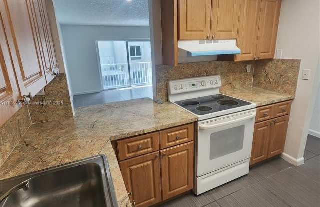 11140 SW 196th St photos photos