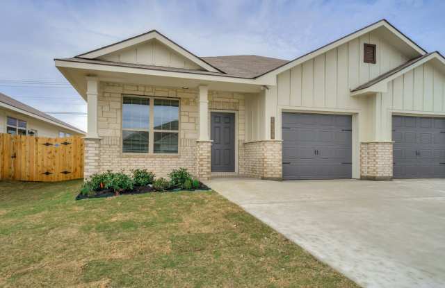 Beautifully designed and thoughtfully maintained duplex photos photos