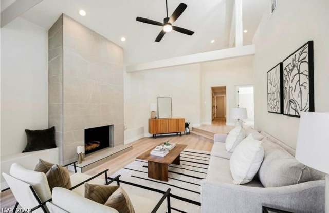 5095 Turnberry Lane photos photos