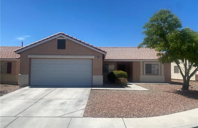 3017 Robincrest Court - 3017 Robincrest Court, North Las Vegas, NV 89031 3017 Robincrest Court - 3017 Robincrest Court, North Las Vegas, NV 89031