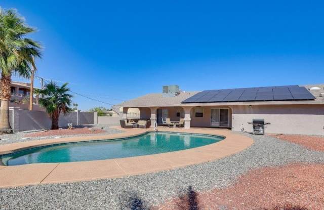 1790 Piper Bay Gallery 3