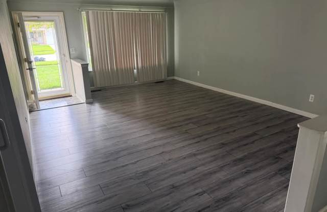12363 Deming Drive Gallery 1