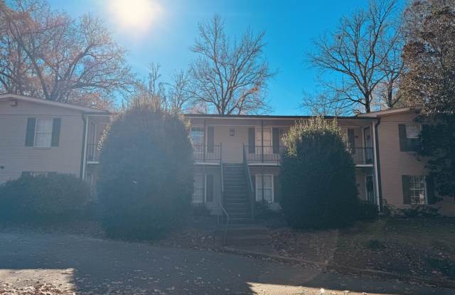 3 bed 2 bath condo! Gallery 1