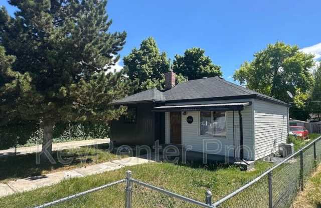 494 North Emery Ave photos photos