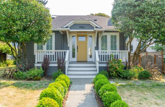 Beautiful Remodeled House with Fenced Yard in Maple Leaf photos photos Beautiful Remodeled House with Fenced Yard in Maple Leaf photos photos