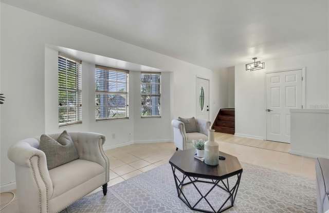 8424 STILLBROOK Avenue Gallery 4
