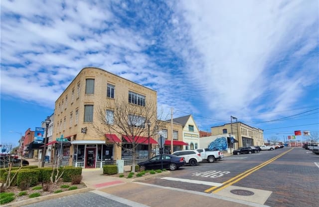 121 1/2  S 2nd  ST Unit #3 - 121 South 2nd Street, Rogers, AR 72756