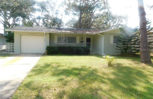 2017 WOODWARD AVENUE - 2017 Woodward Avenue, Dunedin, FL 34698