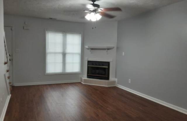 409 Cityview Lane Gallery 2
