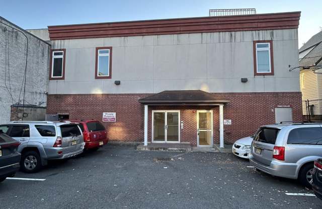 577 BROADWAY - 577 Broadway, Bayonne, NJ 07002