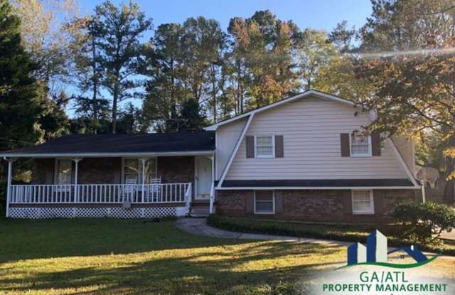 Beautiful house with large yard in Marietta - 3090 Susan Court, Cobb County, GA 30066