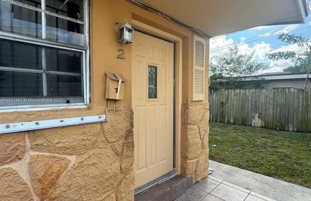 733 NW 4th St photos photos