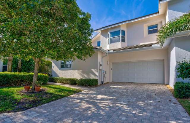 2043 Staysail Lane Gallery 3