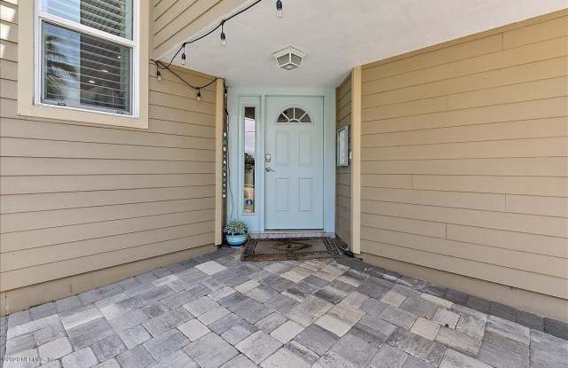 1929 SEMINOLE RD Gallery 3