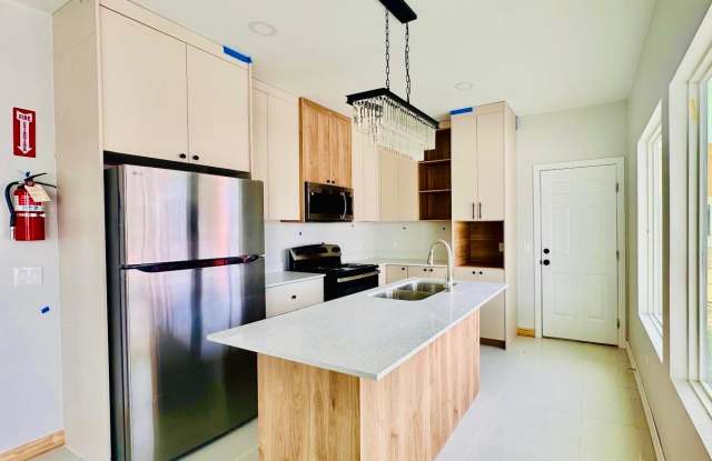 4305 Heron Ave photos photos