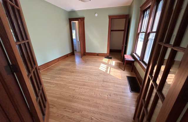Charming 3-Bedroom Home in the Heart of Ann Arbor Gallery 4