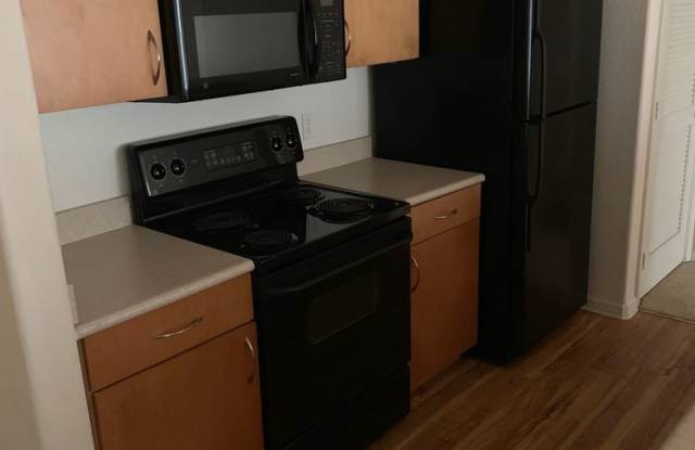 8290 Gate Parkway #310 Gallery 2
