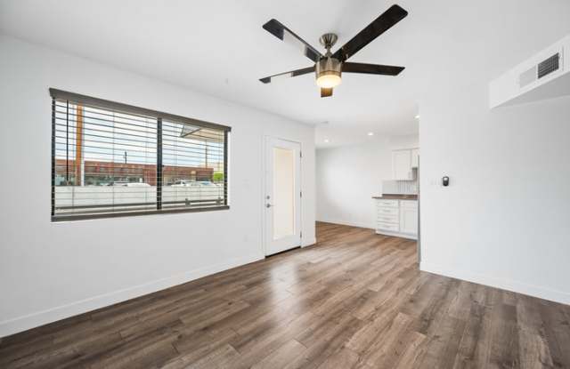3135 East Fairmount Avenue Gallery 3