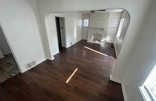 5081 Wayburn Street Gallery 2
