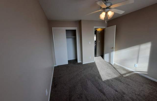 Clover Hills Apartments photos photos