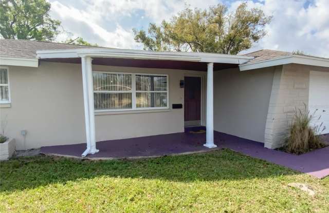 7506 CUMBER DRIVE Gallery 2