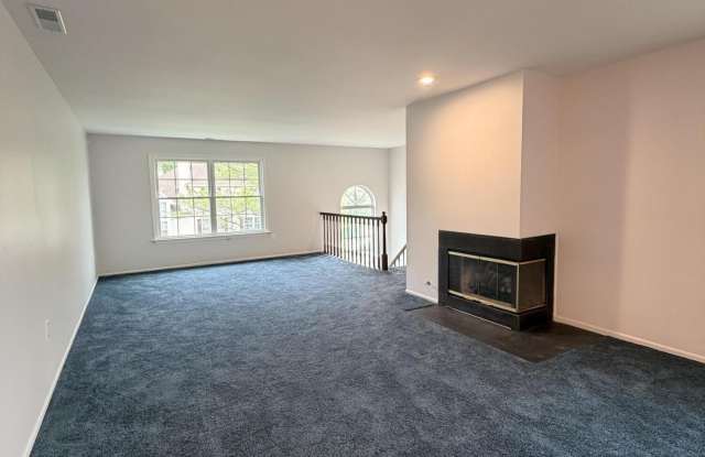 36 Racquet Road Gallery 4